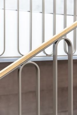 Treppengeländer mit Holzhandlauf spezial