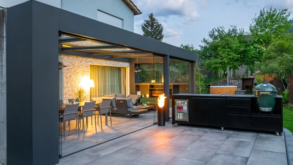 Sitzplatzüberdachung mit Outdoorküche