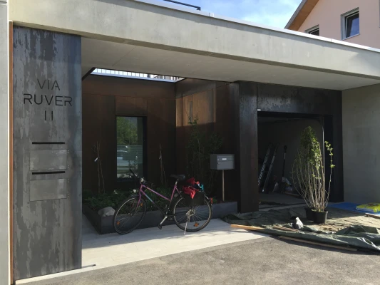 Cortensstahlfassade roh