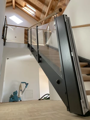 Treppengeländer Glas Metall