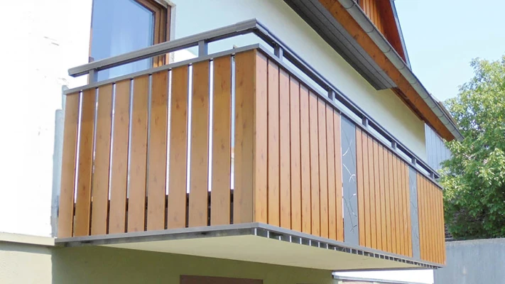 Aluminiumgeländer Holzoptik