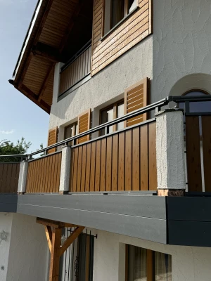 Aluminiumgeländer Holzoptik