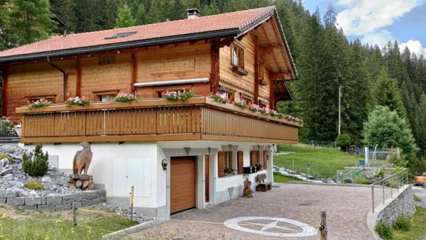 Balkongeländer Aluminium Holzoptik